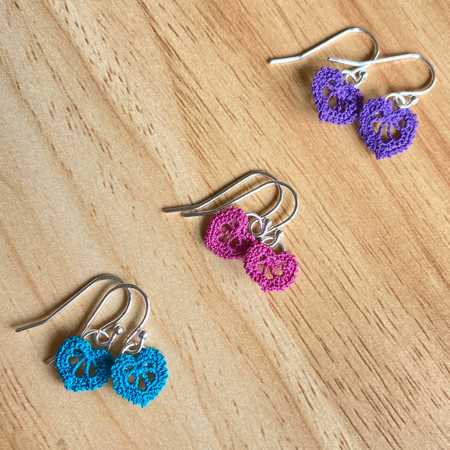 Micro-crochet heart earrings