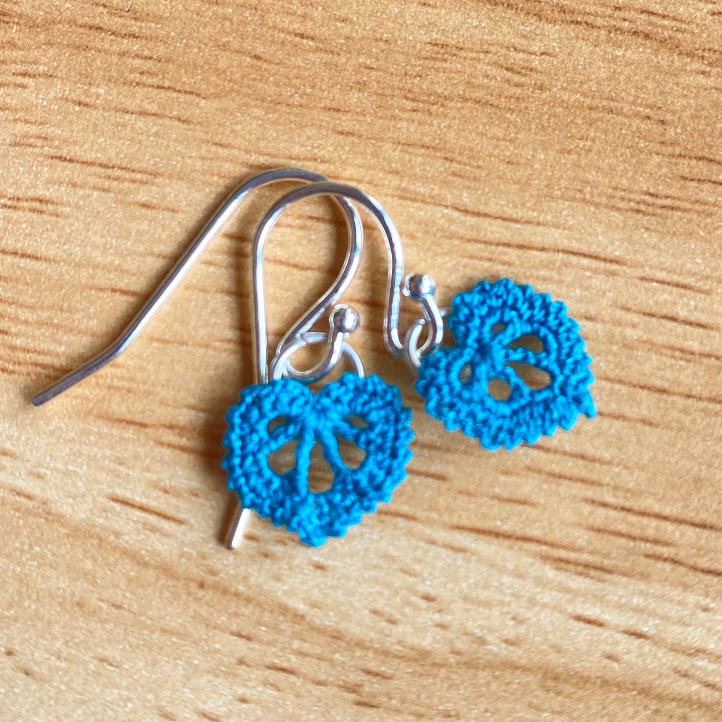 Micro-crochet heart earrings