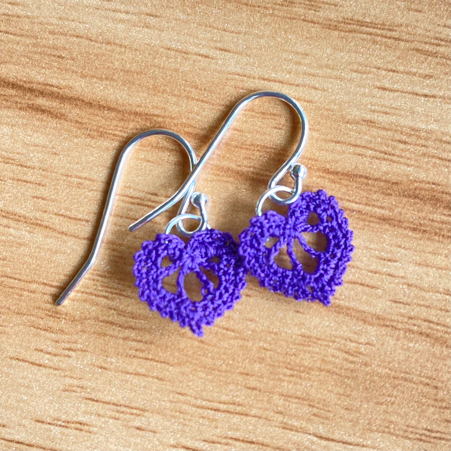 Micro-crochet heart earrings