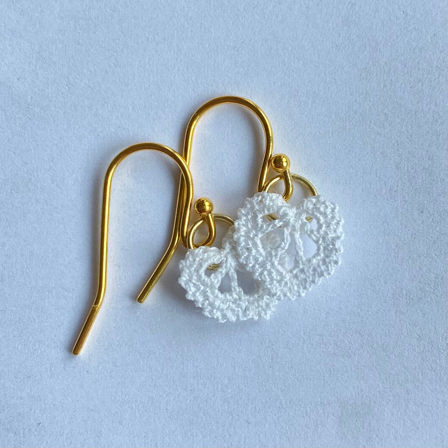 Micro-crochet heart earrings