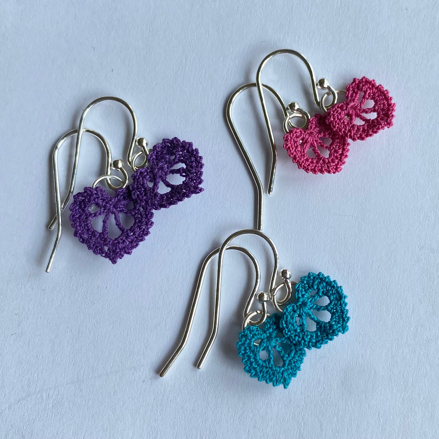 Micro-crochet heart earrings