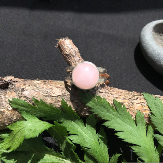 Rose Quartz Split-Shank Ring Size US 5